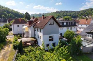 Doppelhaushälfte kaufen in 67661 Hohenecken, Doppelhaushälfte mit Einliegerwohnung und großem Garten