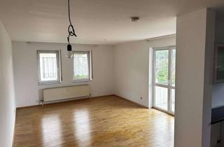 Wohnung kaufen in Klosterhof, 74348 Lauffen, Lauffen a.N.: Helle 2-Zi.-Südwohnung mit Balkon & Aufzug – provisionsfrei