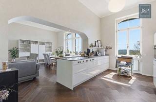 Wohnung kaufen in 65779 Kelkheim, Sanierte Luxuswohnung am Zauberberg! Wohnen am Wald mit atemberaubenden Skyline-Blick!
