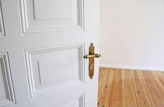 Wohnung kaufen in 12159 Friedenau, Sofort einziehen in Friedenau! Altbauklassiker mit Holzdielen + Westbalkon in ruhiger Lage