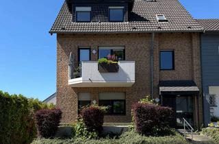Wohnung kaufen in Von Galen Straße 63, 53757 Sankt Augustin, Top! 3-Zimmer Wohnung mit Terrasse, Balkon u. Carport
