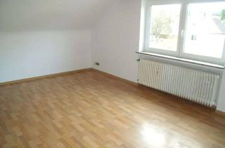 Wohnung mieten in Elchinger Str., 89275 Elchingen, Mitten in Thalfingen gelegene 3-Zimmer-Dachgeschoss-Wohnung mit kleiner Einbauküche.