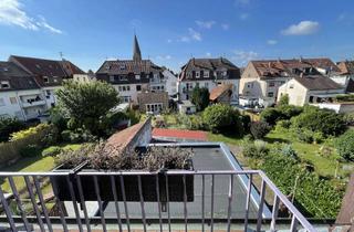 Wohnung mieten in 69124 Kirchheim, ❤️-lich Willkommen: Charmanter Altbau mit Rundbogen-Wohnzimmer, Parkett & Grünfläche