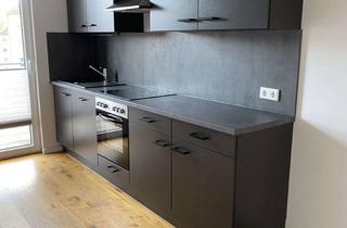 Wohnung mieten in Heynestrasse 23, 90443 Steinbühl, Helle kernsanierte 2Zi Altbau Wohnung top Ausstattung/Küche/Balkon/Parkett/Bad neu/elektr. Rolläden