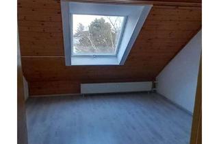 Wohnung mieten in Lohackerstraße 117, 44867 Westenfeld, 2,5-Zimmer-Wohnung im Dachgeschoss in Bochum