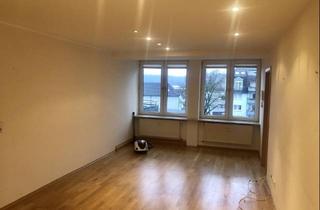 Wohnung mieten in Rathausplatz, 45527 Hattingen, Alltagstaugliche 3,5-Zimmer-Wohnung mit Balkon in Hattingen