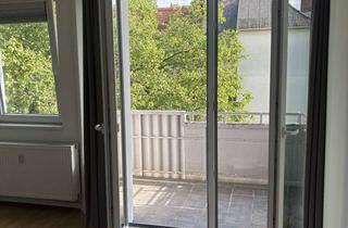 Wohnung mieten in Wittelsbacherstraße 24, 10707 Wilmersdorf, Lichtdurchflutete Dachgeschoss Single Wohnung in zentraler Lage