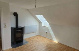 Wohnung mieten in 82223 Eichenau, Gemütliche 2-Zimmer-Wohnung im Dachgeschoss – ruhige Lage & S-Bahn-nah