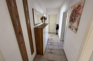 Wohnung mieten in Henchenstraße, 61440 Oberursel, Zentrale 3-Zimmer-EG-Wohnung nahe Epinay-Platz mit Terrasse & Gartenzugang