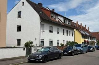 Mehrfamilienhaus kaufen in 85055 Ingolstadt, Viel Platz in Ingolstadt: Großzügiges Mehrfamilienhaus mit 2 separaten Appartements zur Renovierung