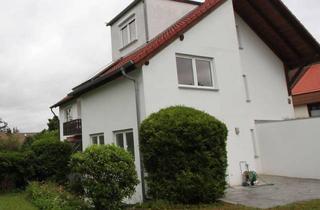 Haus mieten in 71032 Böblingen, Modern Semi-Detached Home with Sunny Garden