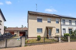 Einfamilienhaus kaufen in 90552 Röthenbach, Ein Zuhause mit Zukunft: DHH mit Potenzial in Röthenbach a.d. Pegnitz