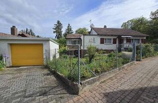 Einfamilienhaus kaufen in 64367 Mühltal, Mühltal - Freistehendes Wohnhaus mit Garage auf Eckgrundstück in Mühltal