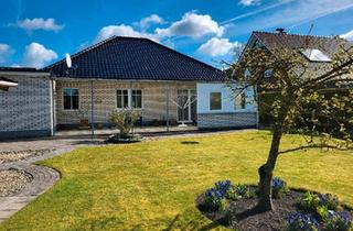 Einfamilienhaus kaufen in 26871 Papenburg, Papenburg - Wohntraum mit Gartenidylle und Ausbaureserve im Dachgeschoss