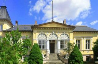 Haus kaufen in 16259 Bad Freienwalde, Bad Freienwalde (Oder) - Historisches Herrenhaus mit Turm & Park nahe Berlin