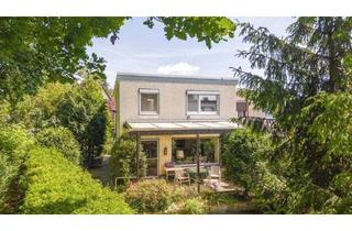 Haus kaufen in Am Waldrand, 14109 Berlin, Berlin - Ruhige Waldrandlage: Reihenendhaus mit sonnigem Südwest-Garten und Sauna