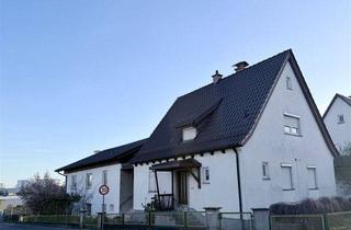 Anlageobjekt in 96450 Coburg, Reserv.: Einmaliger Mix: Bungalow mit Einliegerwohnung + EFH, leer
