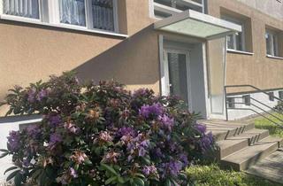 Wohnung kaufen in 09212 Limbach-Oberfrohna, Vermietete 2-Raum-Eigentumswohnung mit Balkon