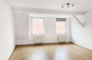 Wohnung kaufen in Jakobstraße 17, 02826 Innenstadt, Bestandsvermietete 2-Zimmer-Altbauwohnung im denkmalgeschützten Gründerzeithaus