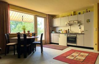 Wohnung kaufen in 70378 Hofen, Charmante 2-Zimmer-Wohnung mit Balkon, Garage* und Nähe zum Max-Eyth-See