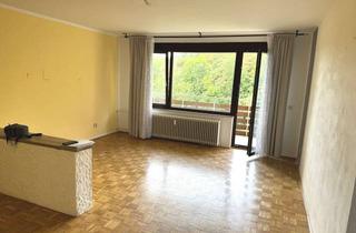 Wohnung kaufen in Löffelstelzer Straße 42, 97980 Bad Mergentheim, 3-Zi.-Wohnung mit Aufzug, Stellplatz, Balkon und Keller am Ortsrand von Bad Mergentheim