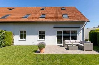 Wohnung kaufen in 24340 Eckernförde, Einziehen und wohlfühlen: Barrierearme Gartenwohnung mit Süd-Terrasse & 2 Stellplätzen
