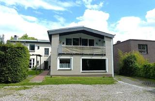 Wohnung kaufen in Immelmannstraße 13, 24159 Holtenau, KIEL-HOLTENAU: Großzügige und freiwerdende 4,5-Zimmer-Wohnung über 2 Ebenen mit Loggia und Carport