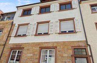 Wohnung kaufen in 67433 Neustadt, Charakteristische Altbauwohnung mit Gartennutzung im Zentrum von Neustadt