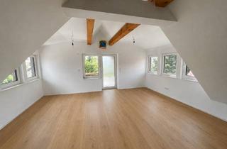 Wohnung mieten in 90765 Ronhof, KfW 55 Erstbezug: helle 3,5 Zimmer Dachgeschosswohnung mit Balkon - in Fürth Nord