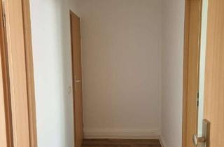 Wohnung mieten in Sonnenweg 29, 06295 Lutherstadt Eisleben, günstige 2-R.-Whg. für die kleine Familie ab sofort zu vermieten