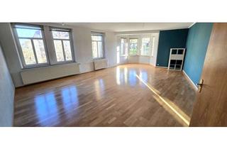 Wohnung mieten in Holzgartenstr., 90461 Glockenhof, Helle 3-Zimmer-Wohnung mit Erker & Südwest-Ausrichtung in Top-Lage am Luitpoldhain