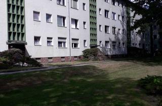 Wohnung mieten in Rohrdamm 66a, 13629 Siemensstadt, Modernisierte 2,5-Zimmer-Wohnung mit Balkon!