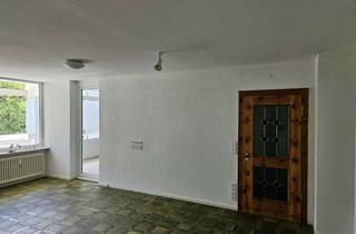 Wohnung mieten in Bussardstr. 22, 82008 Unterhaching, Zuhause mit drei Zimmern, zusätzlicher Werkstattkammer und 2 Balkone in Unterhaching