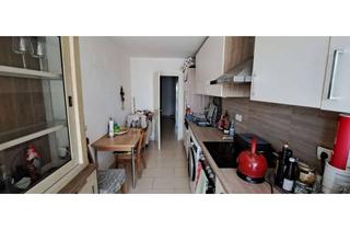 Wohnung mieten in Bahnhofstraße 12, 82194 Gröbenzell, Helle, Provisionsfreie 3-Zimmer-Wohnung, inkl. EBK, 3 Min von der S-Bahn