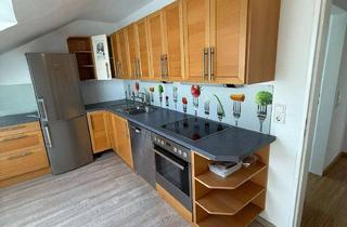 Wohnung mieten in Uhlenhorststraße 18, 34132 Brasselsberg, Viel Platz in Kassel: 4-Zimmer-Wohnung mit Garage, Südterrassse und Gartennutzung