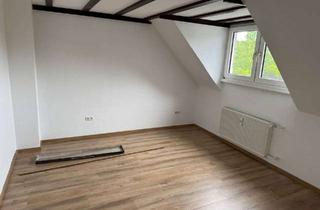 Wohnung mieten in Gneisenaustrasse 47, 45472 Heißen, Attraktive und sanierte 3-Raum-DG-Wohnung in Mülheim an der Ruhr