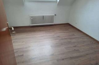 Wohnung mieten in Gneisenaustrasse 47, 45472 Heißen, Attraktive und sanierte 3-Raum-DG-Wohnung in Mülheim an der Ruhr