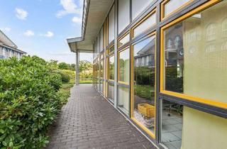 Einfamilienhaus kaufen in 47495 Rheinberg, Stilvolle Immobilie mit Entwicklungspotenzial zum Einfamilienhaus
