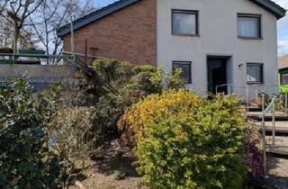 Haus kaufen in 53842 Troisdorf, Begehrte familienfreundliche Lage: Freistehendes EFH (Architektenhaus), maklerfrei in TDF Spich