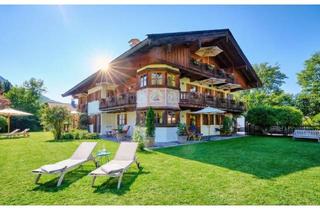 Villa kaufen in 83700 Rottach-Egern, MALERISCHE LANDHAUSVILLA mit VIELFÄLTIGEN NUTZUNGSMÖGLICHKEITEN MIT 8 APPARTEMENTS