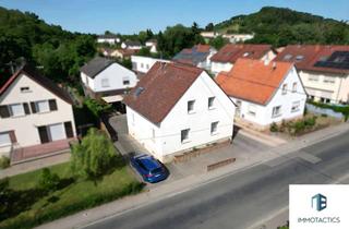 Einfamilienhaus kaufen in 55595 Hargesheim, Einfamilienhaus in Hargesheim mit Hof, Keller, Doppelgarage und viel Raum für eigene Pläne