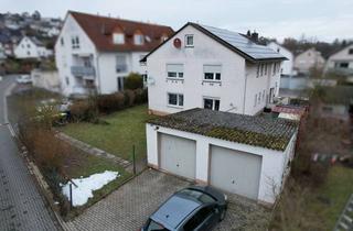 Mehrfamilienhaus kaufen in 37688 Beverungen, Massives Mehrfamilienhaus mit Garten, 3 Garagen und PV-Anlage