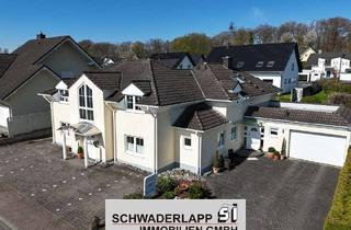 Haus kaufen in 56244 Helferskirchen, Wohntraum für AnspruchsvolleExclusives Zweifamilienhaus mit schönem Grundstück