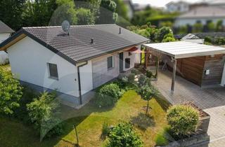 Haus kaufen in 84066 Mallersdorf-Pfaffenberg, Moderner & hochwertiger Bungalow mit liebevoll gestaltetem Garten und nachhaltigem Energiekonzept