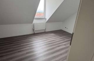 Haus mieten in Fliederweg 21, 06667 Weißenfels, Kernsaniertes Reihenhaus in Weißenfels – 160 m² Wohnfläche, 5 Zimmer, neue Terrasse