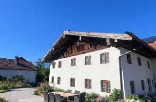 Bauernhaus mieten in 83569 Vogtareuth, Einzigartiges Bauernhaus 1482 - Luxus-Sanierung & Erstbezug