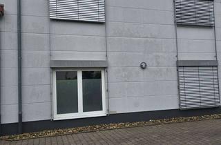 Büro zu mieten in 64625 Bensheim, Vielseitige Immobilie: Drei Büros und eine Wohnung zur Vermietung