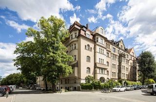 Wohnung kaufen in 90408 Uhlandstraße, Traumhaft sanierte, sonnige Jugendstilwohnung mit Balkon und Aufzug