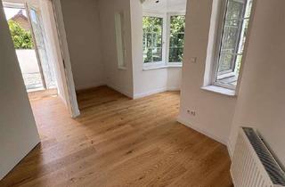Wohnung kaufen in 12623 Mahlsdorf, Provisionsfrei: Sanierte 2-Zimmer-Wohnung mit riesiger Terrasse