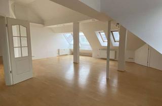 Wohnung mieten in Augsburgerstr, 80337 Ludwigsvorstadt-Isarvorstadt, Großzügige, helle Dachgeschosswohnung zentral gelegen im Glockenbachviertel / Ludwigvorstadt